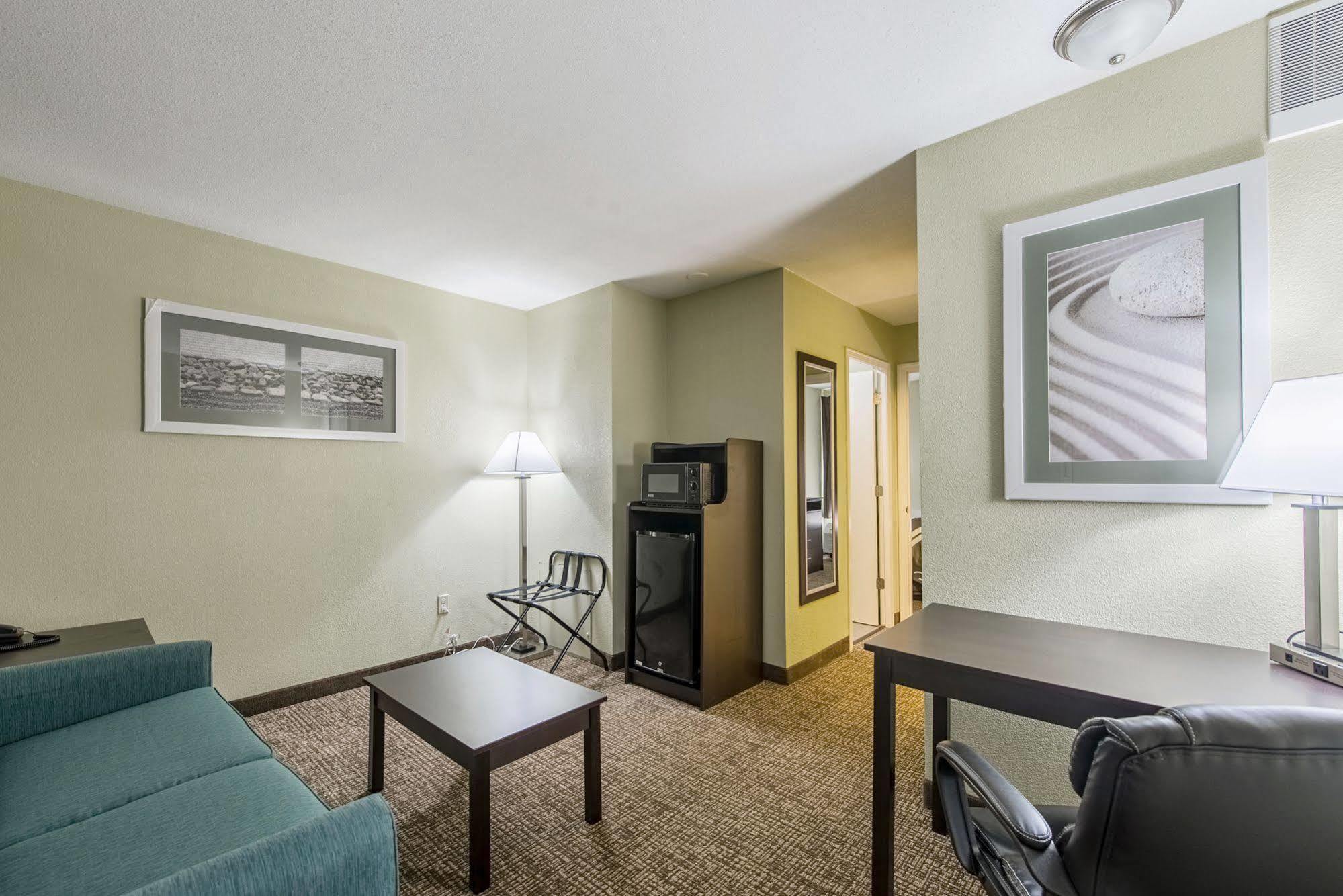 Cardinal Inn & Suites Muncie Extérieur photo